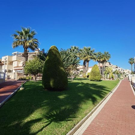 Apartament Z Duzym Tarasem Na Pieknym Osiedlu Орихуела Екстериор снимка