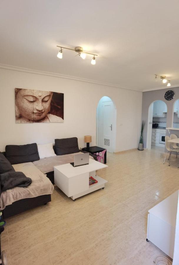 Apartament Z Duzym Tarasem Na Pieknym Osiedlu Орихуела Екстериор снимка